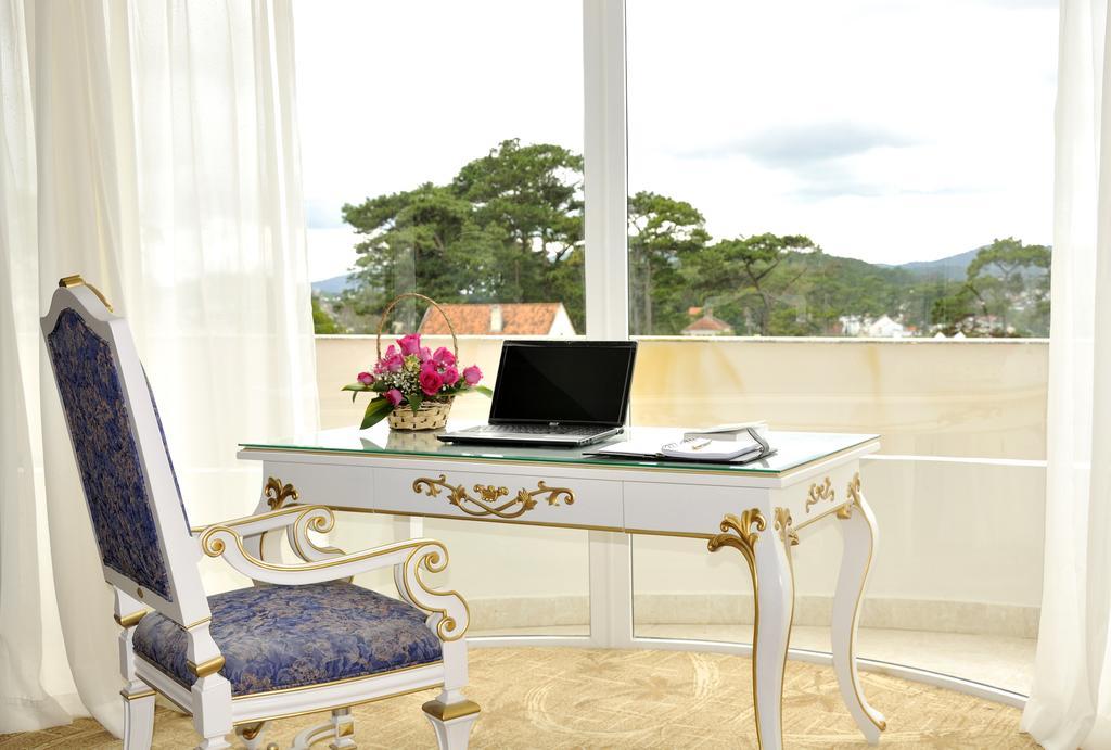 Dragon King Hotel Da Lat Exterior photo